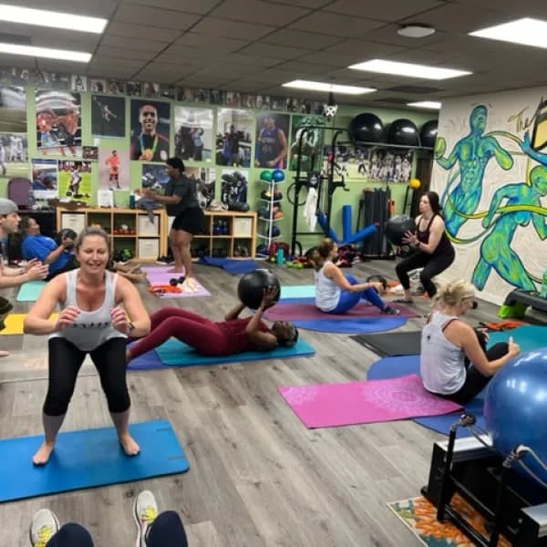 A Bannister Method group class training in the studio